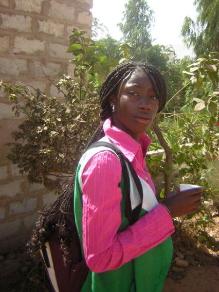 on  n'est pa de la meme classe mais elle est blle